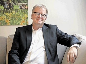 Thorsten Ahrend, založba Wallstein 