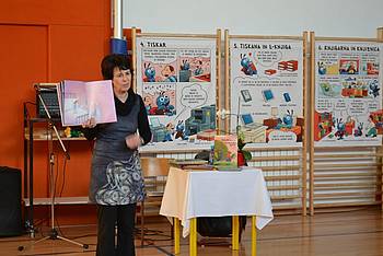 Razstava Pot knjige in Vesna Radovanovič v OŠ Beltinci Razstava Pot knjige in Vesna Radovanovič v OŠ Beltinci